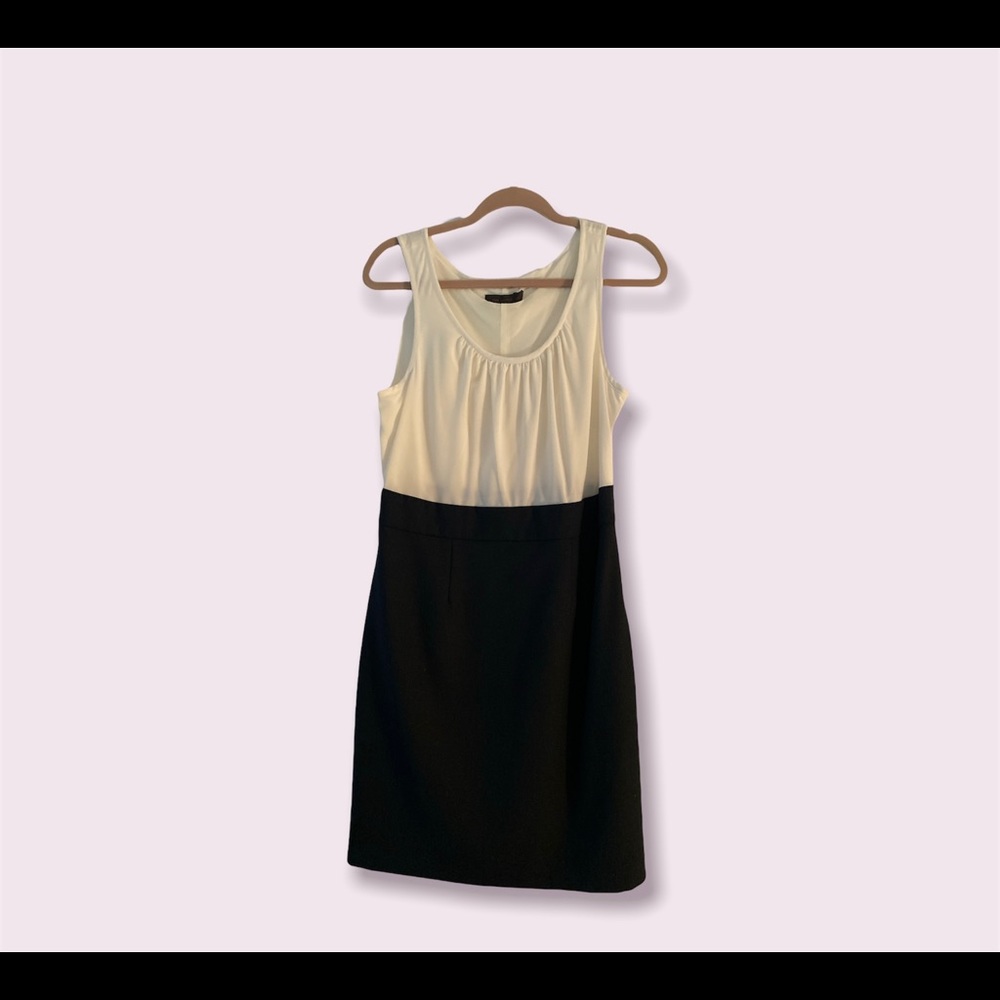 Limited Dress - white top with dark navy bottom, size 10